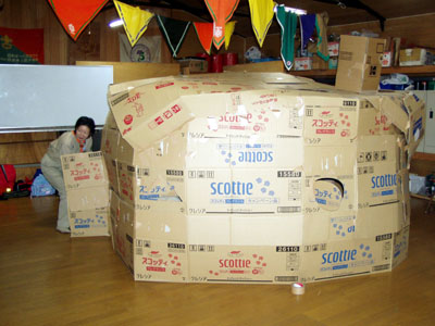 ダンボールハウス [2/4] pa033942