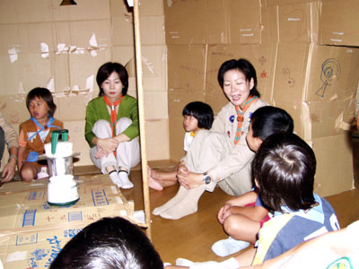 ダンボールハウス [3/4] pa033977