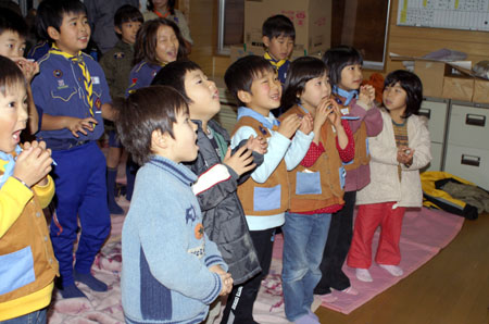 プレゼントはな～に? [5/7] pict3157