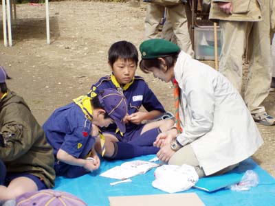 隊集会 ～ロープワーク パネル作り [3/5] p3210967