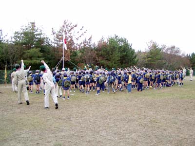 地区カブスカウト ～キックベース大会 [1/9] pb160002