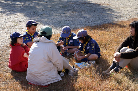 組集会(クリスマス会スタンツ練習) [4/5] pict7338