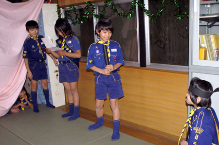 隊集会(クリスマス会) [3/6] pict7402