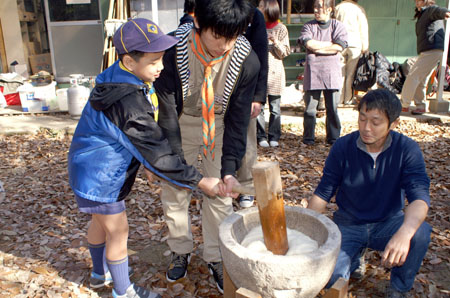 団行事(左義長・餅つき) [3/5] pict7665