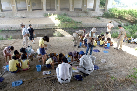 組集会(水生生物調査) [3/4] pict9426
