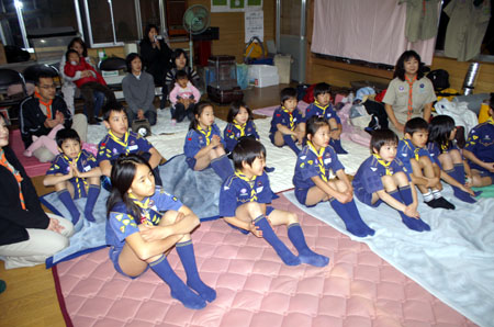 隊集会(クリスマス会) [1/6] pict0499