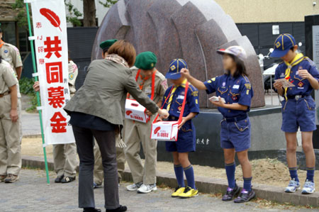 組集会(赤い羽根募金) [1/2] pict9936