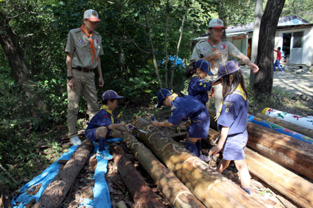 トーテムポール作り3 [2/2] img_2278