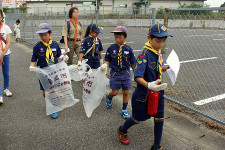 スカウトの日 奉仕 [2/4] img_5971