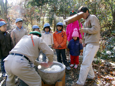 左義長、餅つき [4/4] p1080047