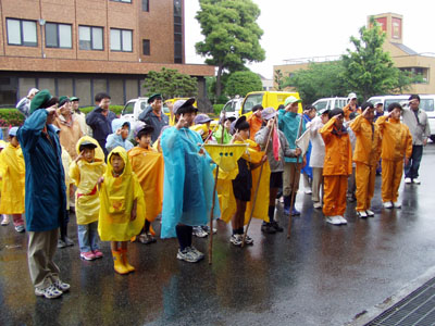 ゴミゼロ運動 [1/4] p5280015