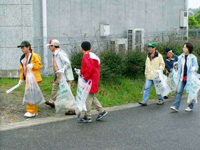 ゴミゼロ運動 [4/4] p5280081