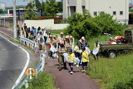 530清掃奉仕 [3/4] img_2483