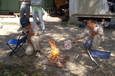 班集会(読図・火起こし訓練続き) [2/3] pict2029