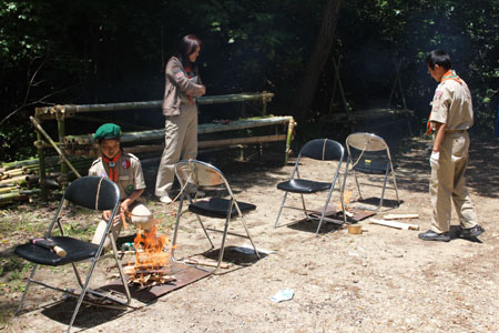 班集会(ロープ結びと火起こしの訓練) [1/1] img_0757