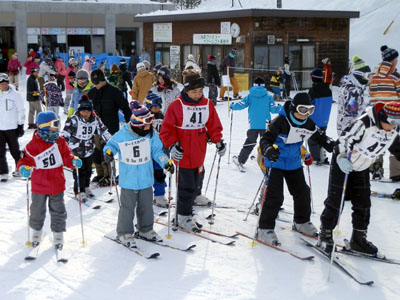 団行事(スキー訓練) [2/4] p1250143