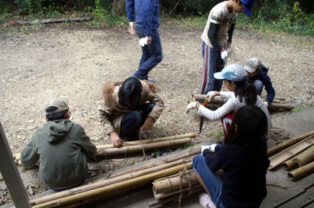 班集会(市民まつり準備) [2/2] pict5082
