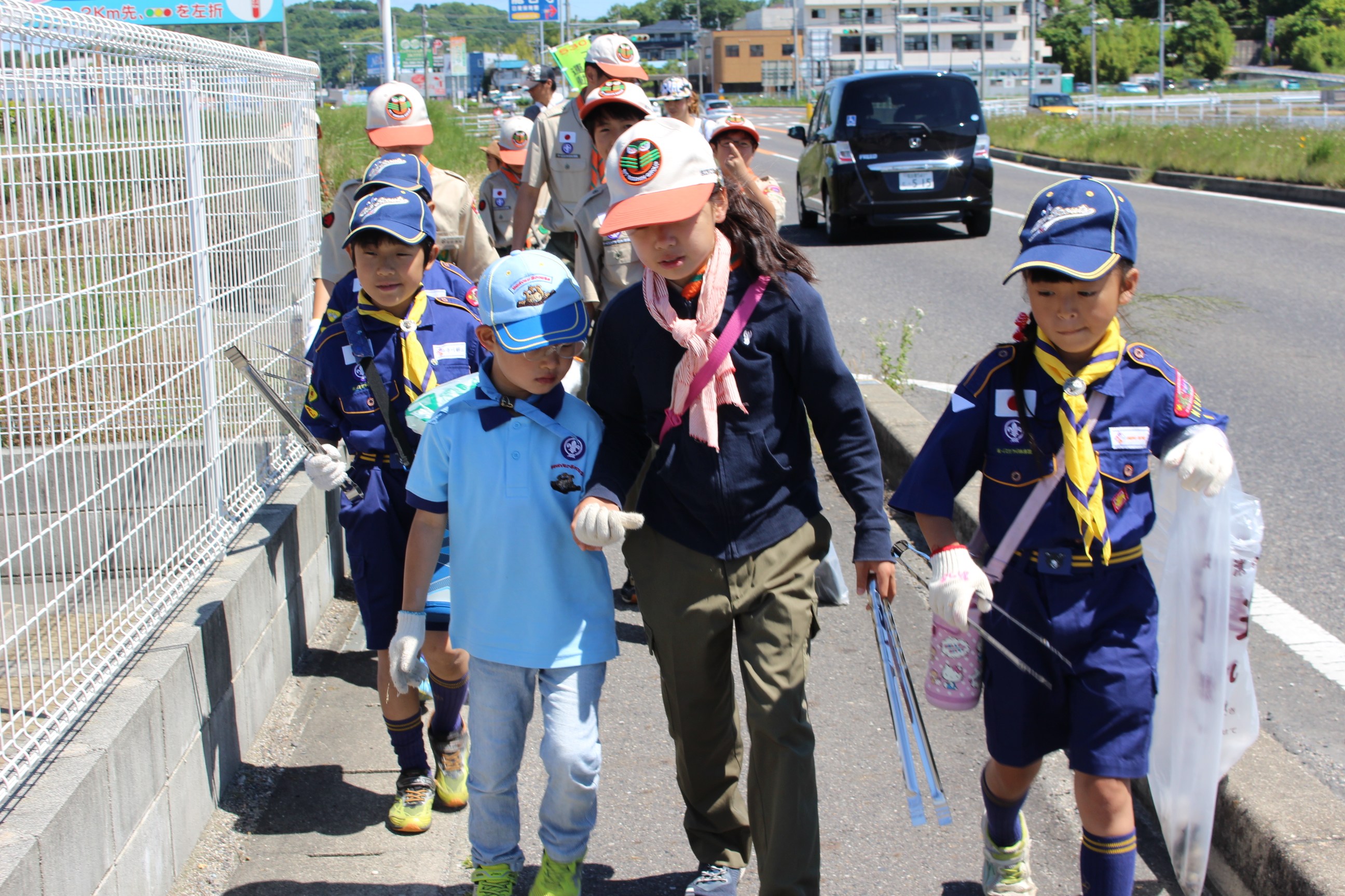 団行事(ゴミゼロ清掃奉仕) [2/3] img_8935