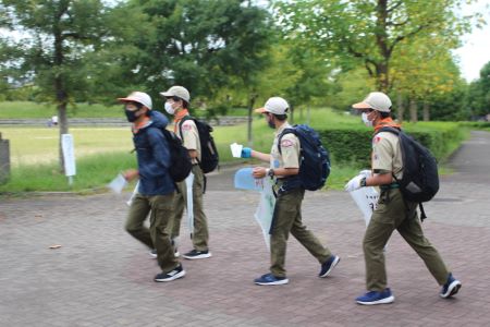 団行事(スカウトの日奉仕)・班会議 [2/4] img_4144