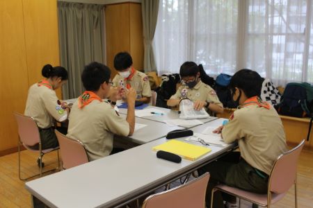 団行事(スカウトの日奉仕)・班会議 [4/4] img_4153